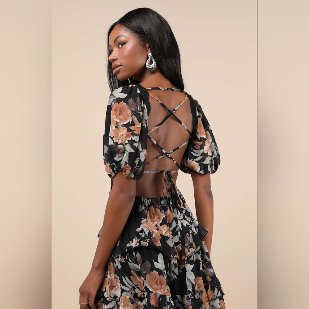 Lulu's Black Floral Midi Dress